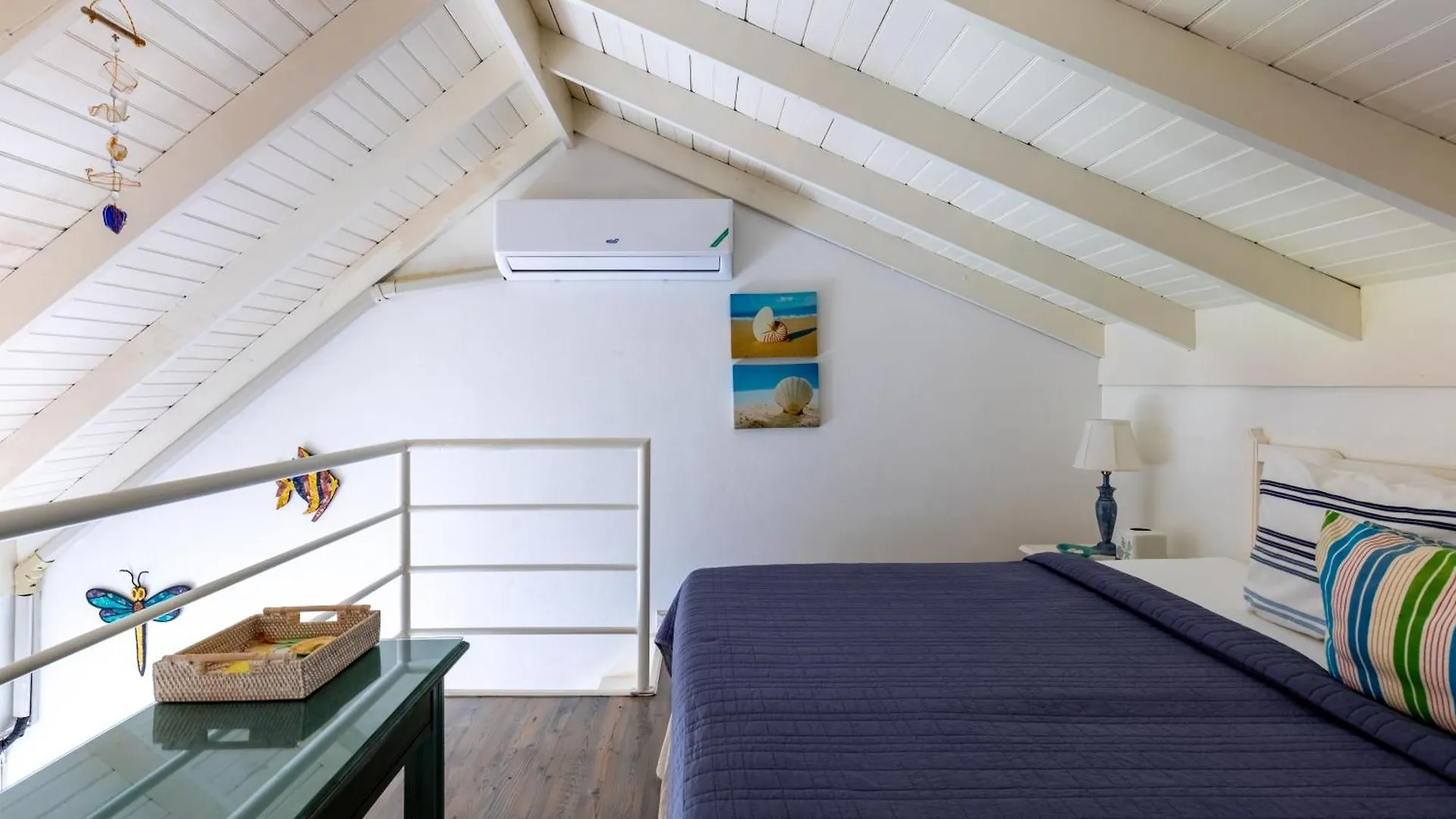 אוצ'ו ריוס Idyllic Beachfront Condo ג'מייקה