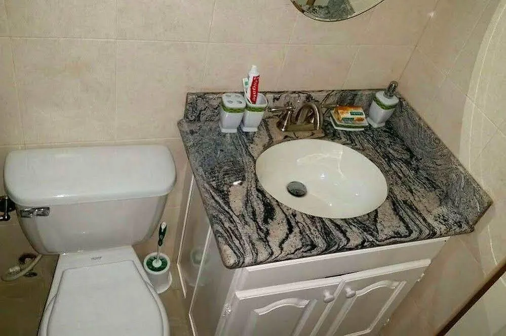 אוצ'ו ריוס Idyllic Beachfront Condo ג'מייקה