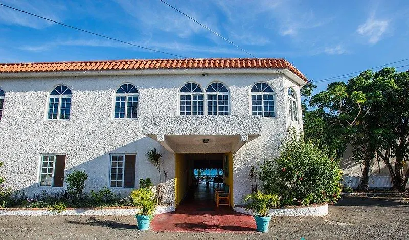 Apartment Idyllic Beachfront Condo Ocho Rios
