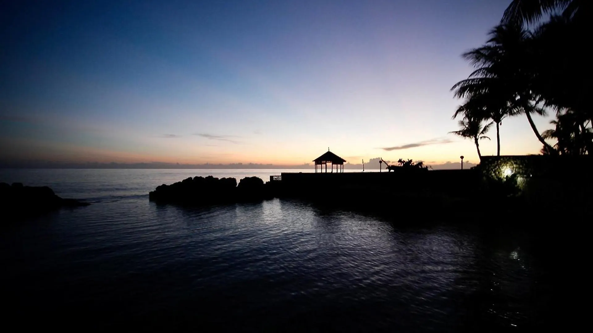Idyllic Beachfront Condo Ocho Rios Apartman